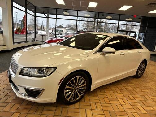 2018 Lincoln MKZ Select