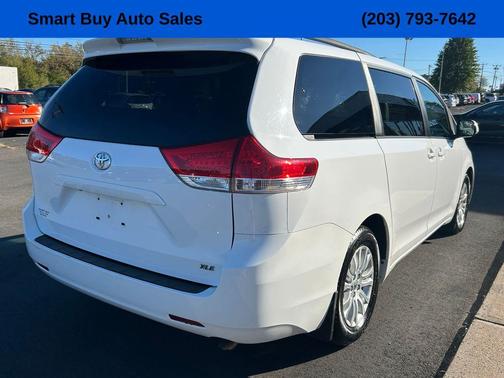 2014 Toyota Sienna XLE