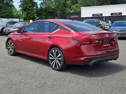 Sunset Drift Chromaflair 2019 Nissan Altima 2.5 SR