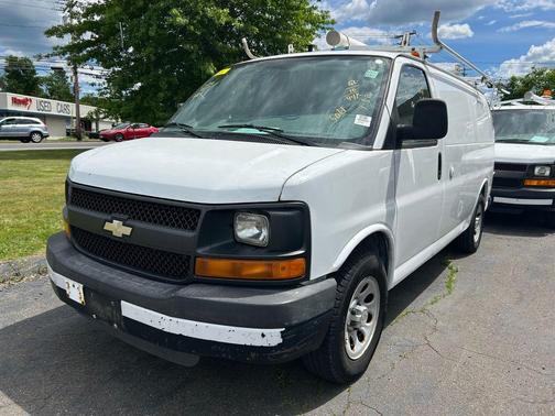 Summit White 2010 Chevrolet Express 1500 Work Van