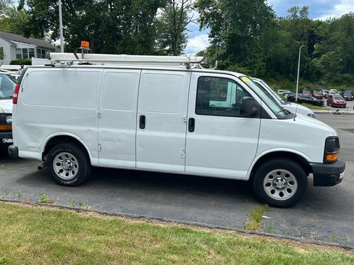 Summit White 2010 Chevrolet Express 1500 Work Van