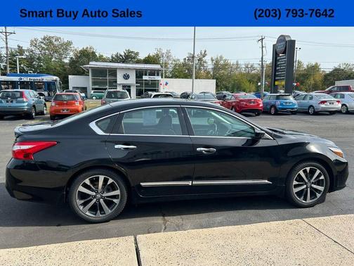 2016 Nissan Altima 2.5 SR