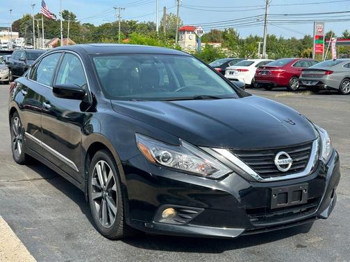 2016 Nissan Altima 2.5 SR