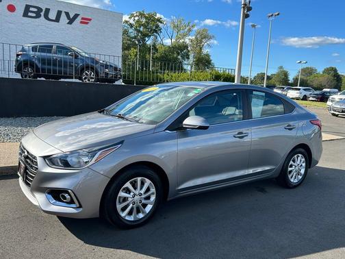 2022 Hyundai Accent SEL