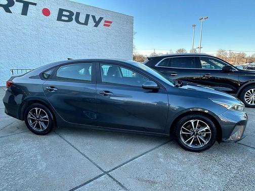 Gravity Gray 2023 Kia Forte LXS