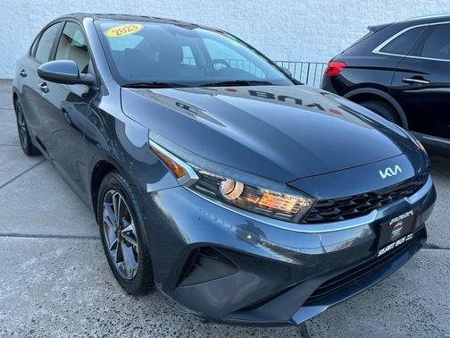 Gravity Gray 2023 Kia Forte LXS