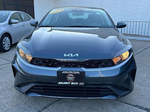 Gravity Gray 2023 Kia Forte LXS