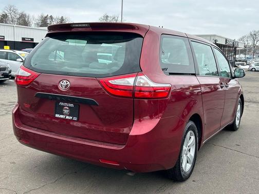 2015 Toyota Sienna L