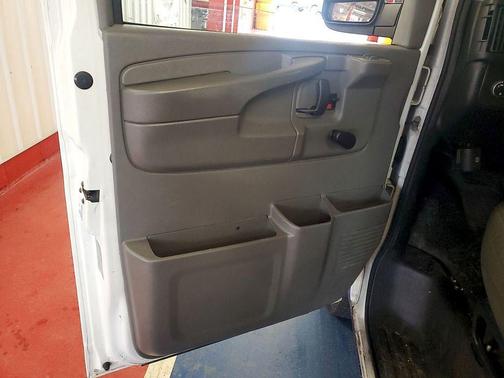 Summit White 2012 Chevrolet Express 1500 Work Van