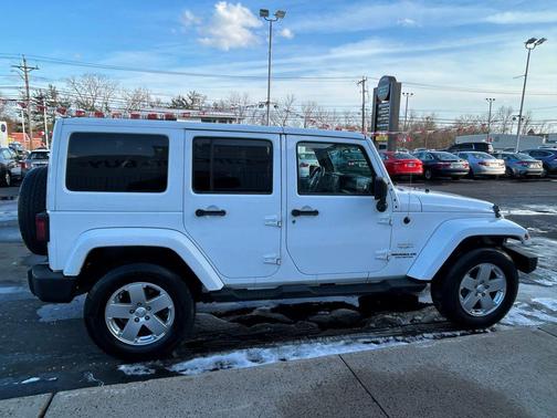 2012 Jeep Wrangler Unlimited Sahara