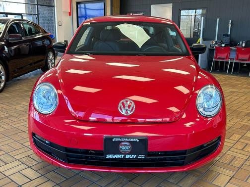 2014 Volkswagen Beetle Auto 1.8T Entry