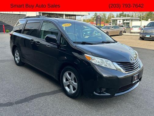 2011 Toyota Sienna LE