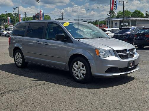 Billet Silver Metallic Clearcoat 2017 Dodge Grand Caravan SE