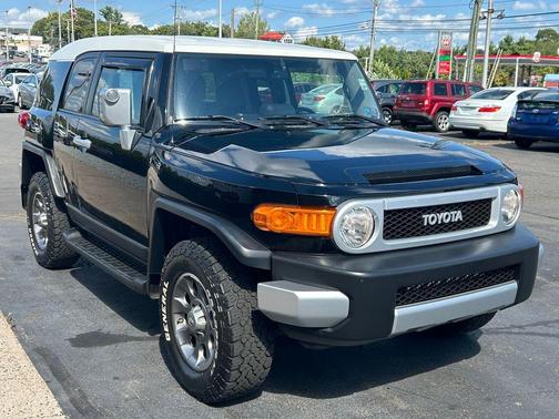 2011 Toyota FJ Cruiser Base