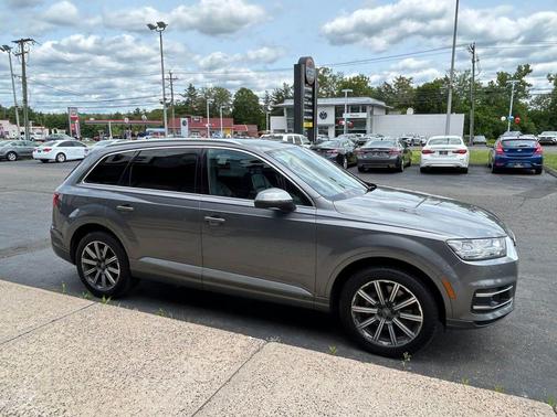 2017 Audi Q7 3.0T Premium Plus