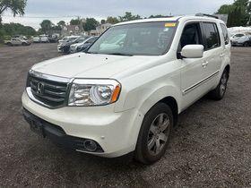 White 2015 Honda Pilot Touring