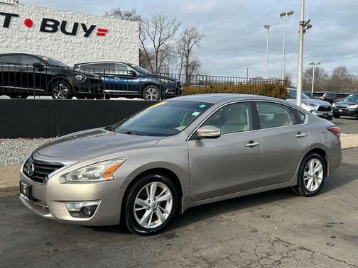 2014 Nissan Altima 2.5 SV