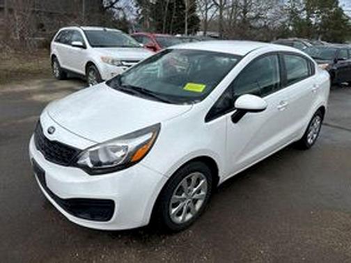 Clear White 2014 Kia Rio LX