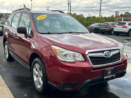 2016 Subaru Forester 2.5i