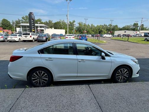 2018 Subaru Legacy 2.5i Premium