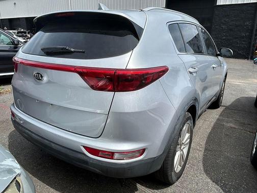 Sparkling Silver 2017 Kia Sportage LX