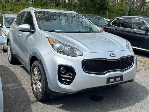 Sparkling Silver 2017 Kia Sportage LX