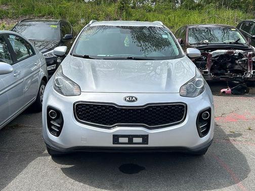 Sparkling Silver 2017 Kia Sportage LX