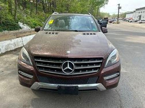 Maroon 2013 Mercedes-Benz M-Class ML 350 4MATIC