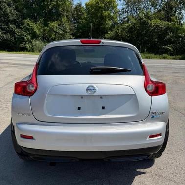 Brilliant Silver 2013 Nissan Juke SV