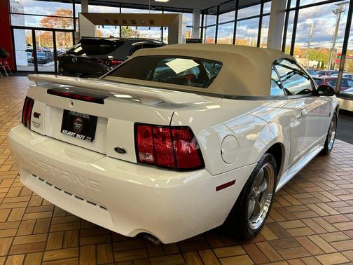 2004 Ford Mustang GT