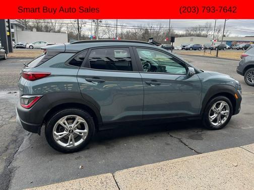 2022 Hyundai KONA SEL