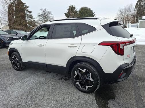 2025 Kia Seltos EX