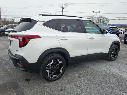 2025 Kia Seltos EX
