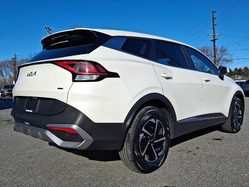 2023 Kia Sportage Hybrid LX