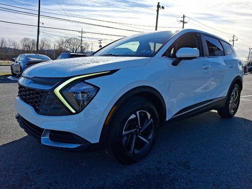 2023 Kia Sportage Hybrid LX