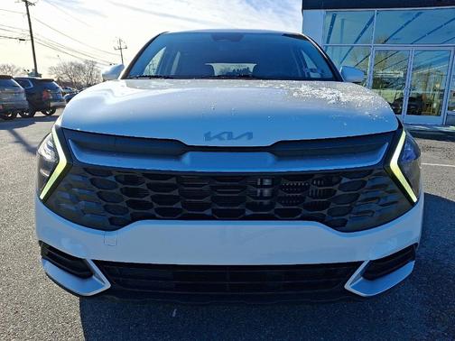 2023 Kia Sportage Hybrid LX