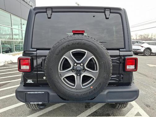 2020 Jeep Wrangler Unlimited Sport