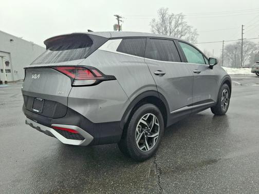 2024 Kia Sportage LX