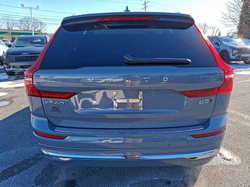 2023 Volvo XC60 B5 Plus Bright Theme