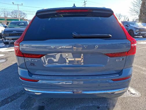 2023 Volvo XC60 B5 Plus Bright Theme