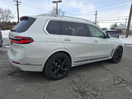 2026 BMW X7 xDrive40i