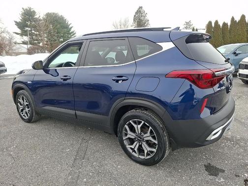 2022 Kia Seltos EX