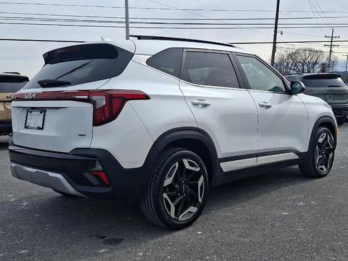 2024 Kia Seltos SX