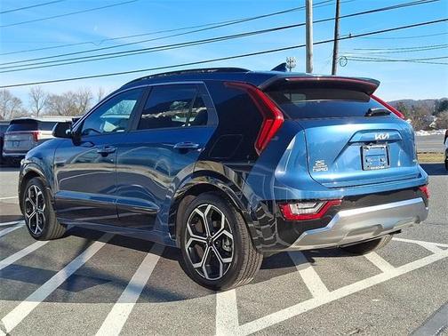 2025 Kia Niro SX Touring