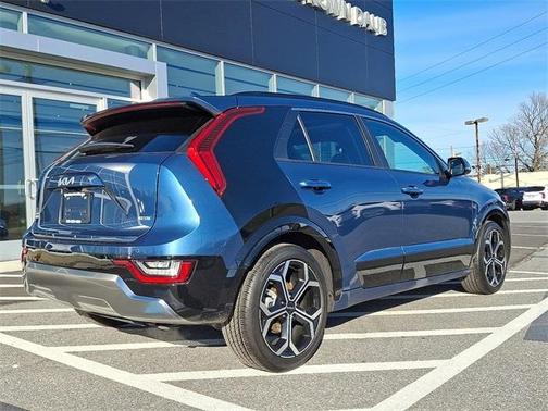 2025 Kia Niro SX Touring