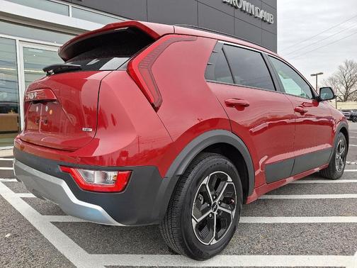 2023 Kia Niro EX