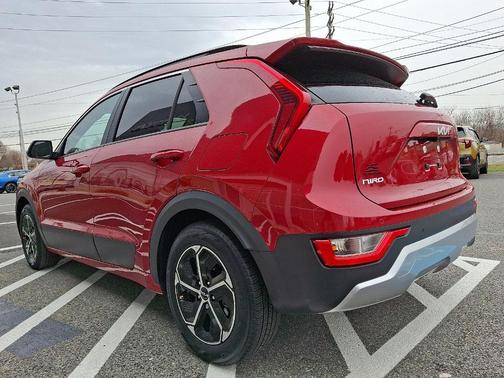2023 Kia Niro EX