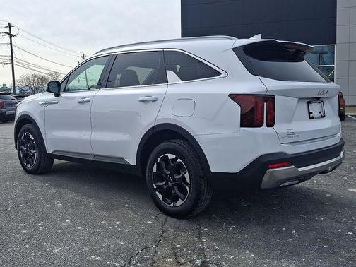 2025 Kia Sorento S