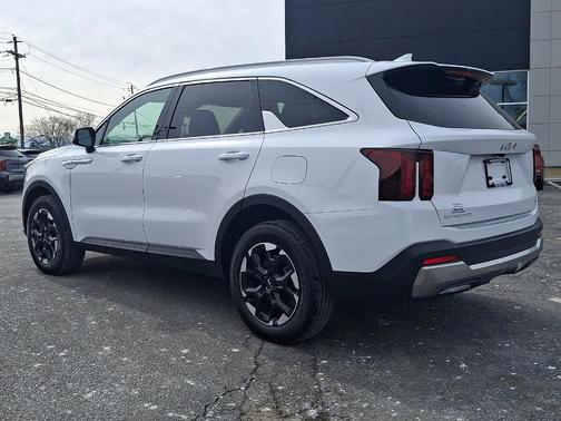 2025 Kia Sorento S
