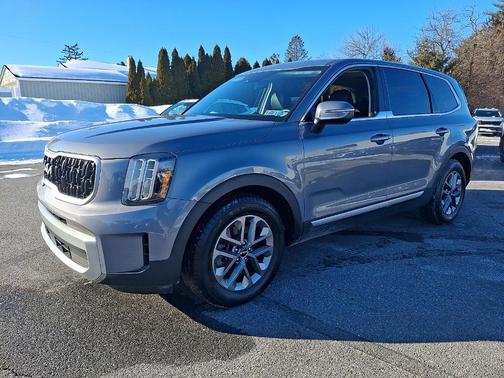 2023 Kia Telluride LX